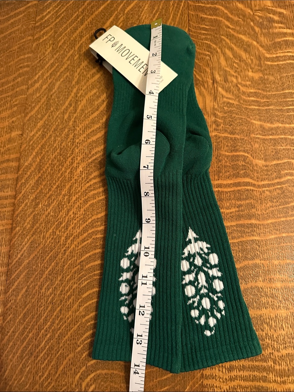 Free People Solid Surprise Butti Green Socks NWT - Picture 9 of 11